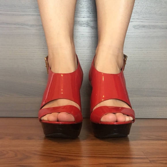 Michael Kors Red Shoes Woman - Picture 3 of 8